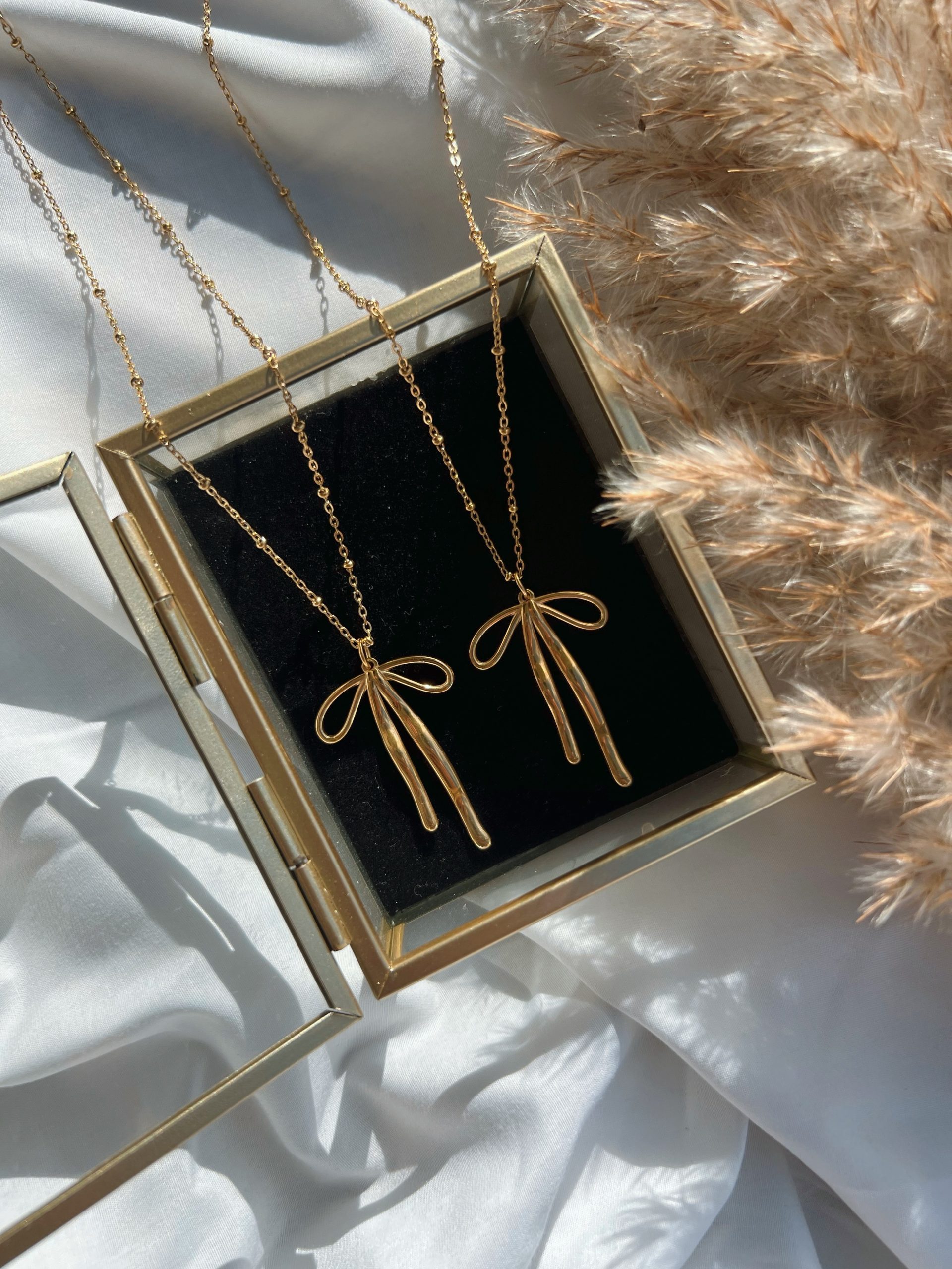 Bow Necklaces - Image 4