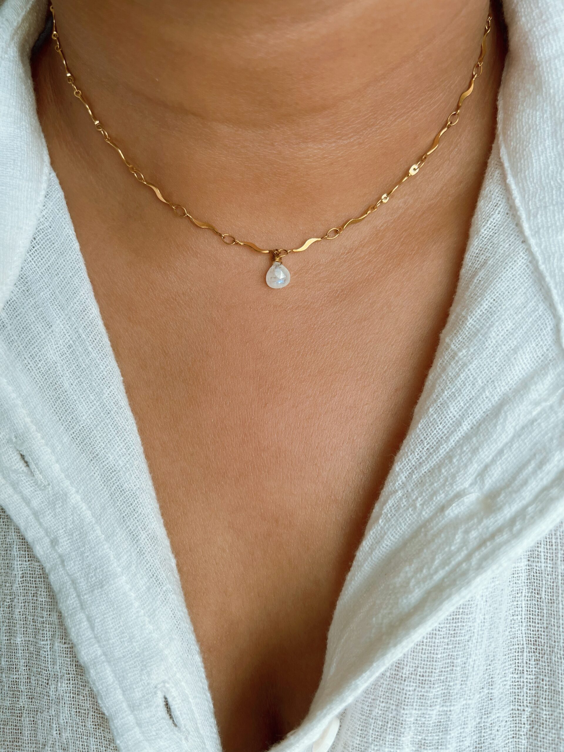 Xamira Moonstone Necklace - Image 3