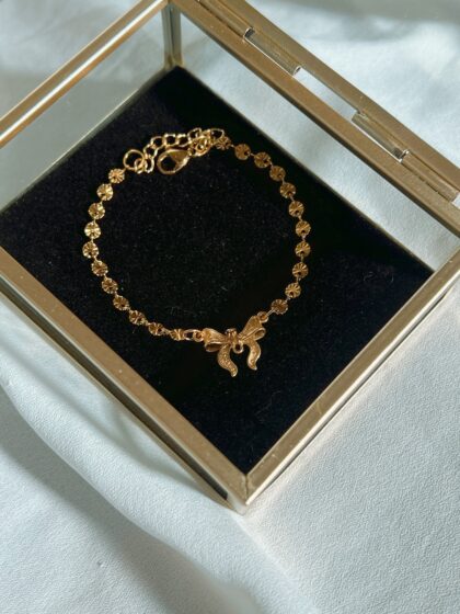 Golden Grace Bow Bracelet