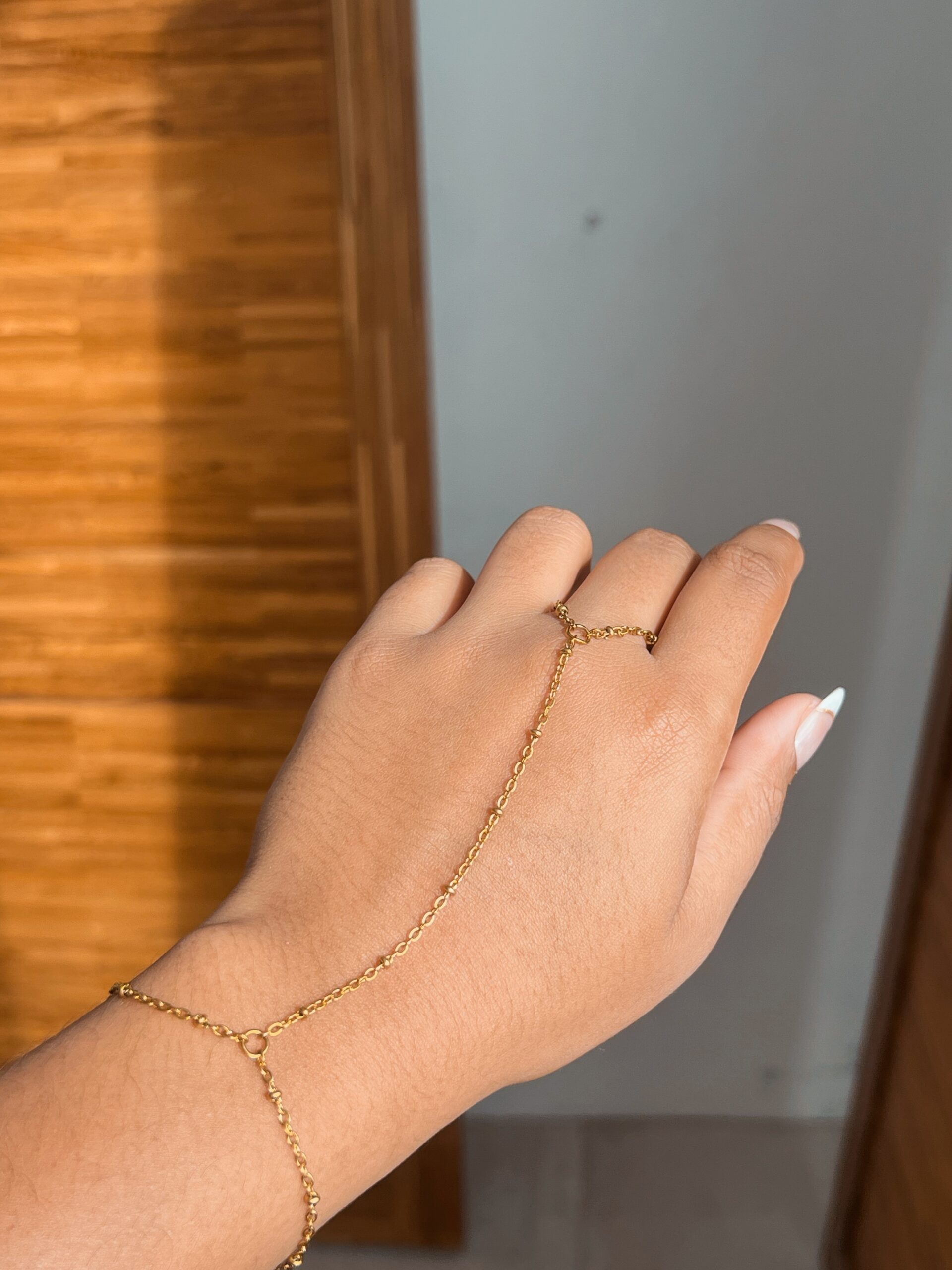 Berries Handchain - Image 2